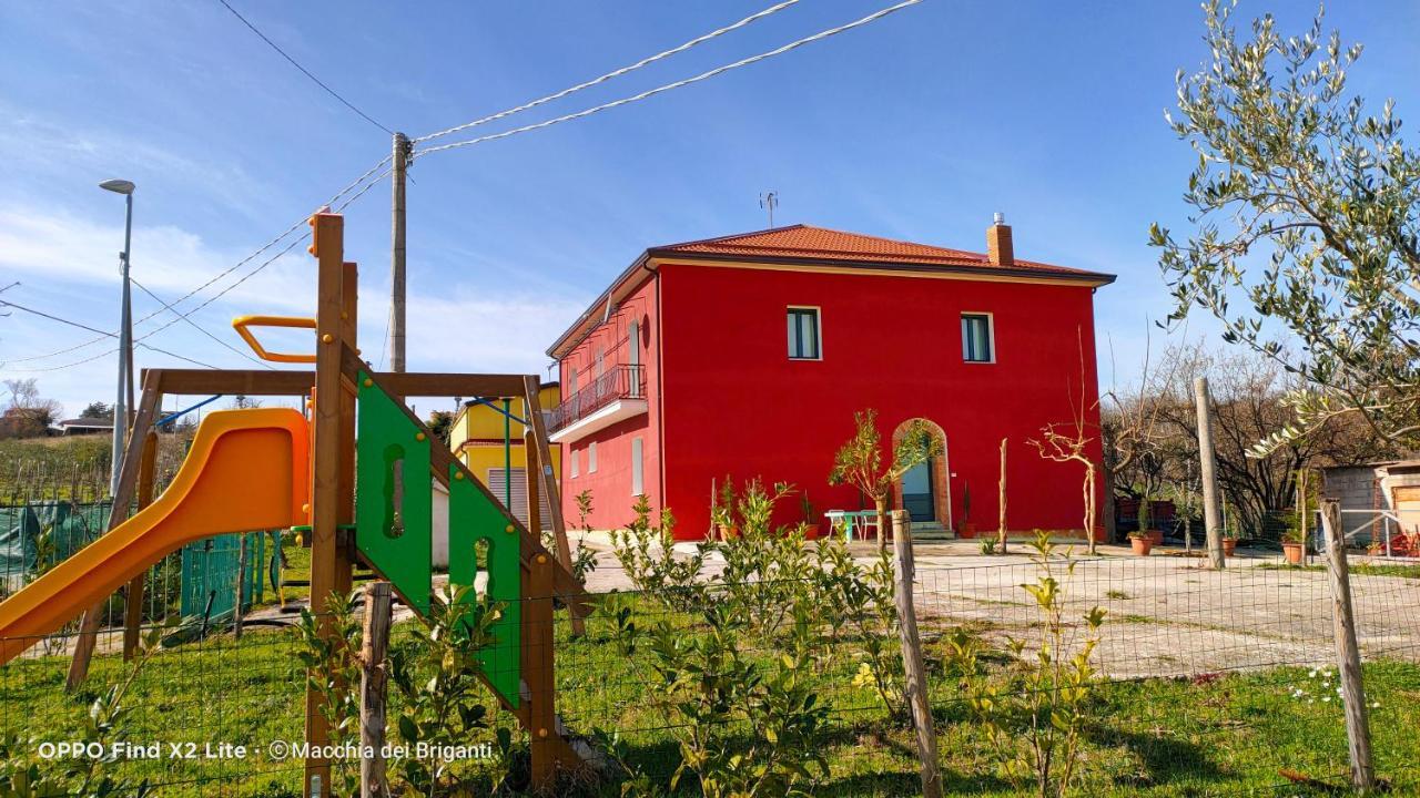 Agriturismo Macchia Dei Briganti - B&B Montefalcione Eksteriør billede